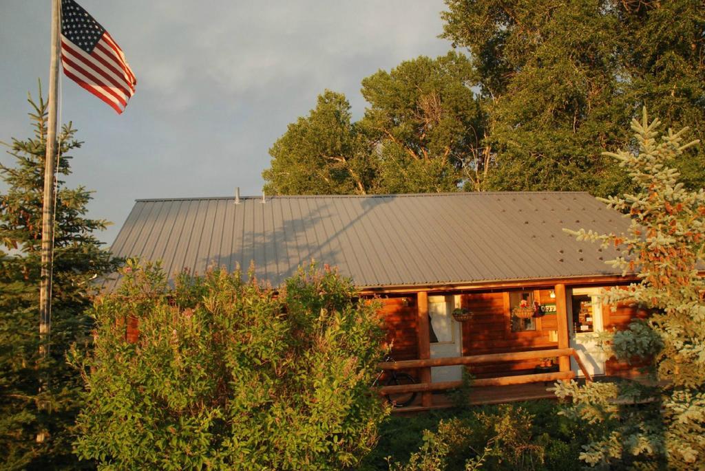Teton Valley Cabins ดริกก์ส ภายนอก รูปภาพ