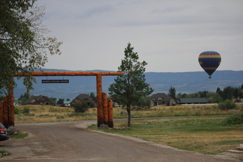 Teton Valley Cabins ดริกก์ส ภายนอก รูปภาพ