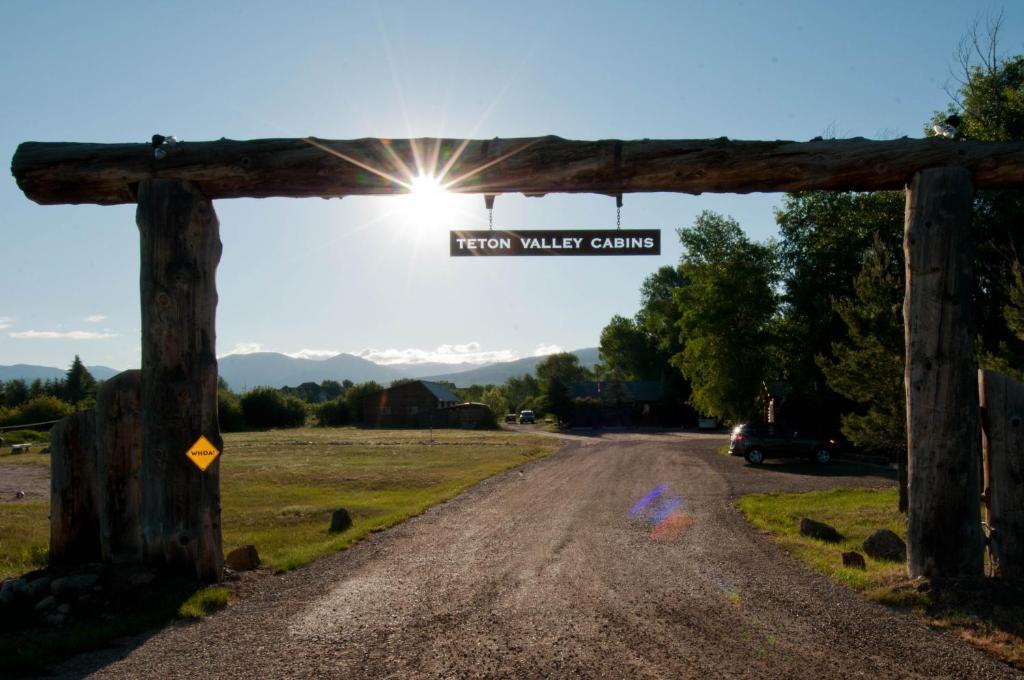 Teton Valley Cabins ดริกก์ส ภายนอก รูปภาพ
